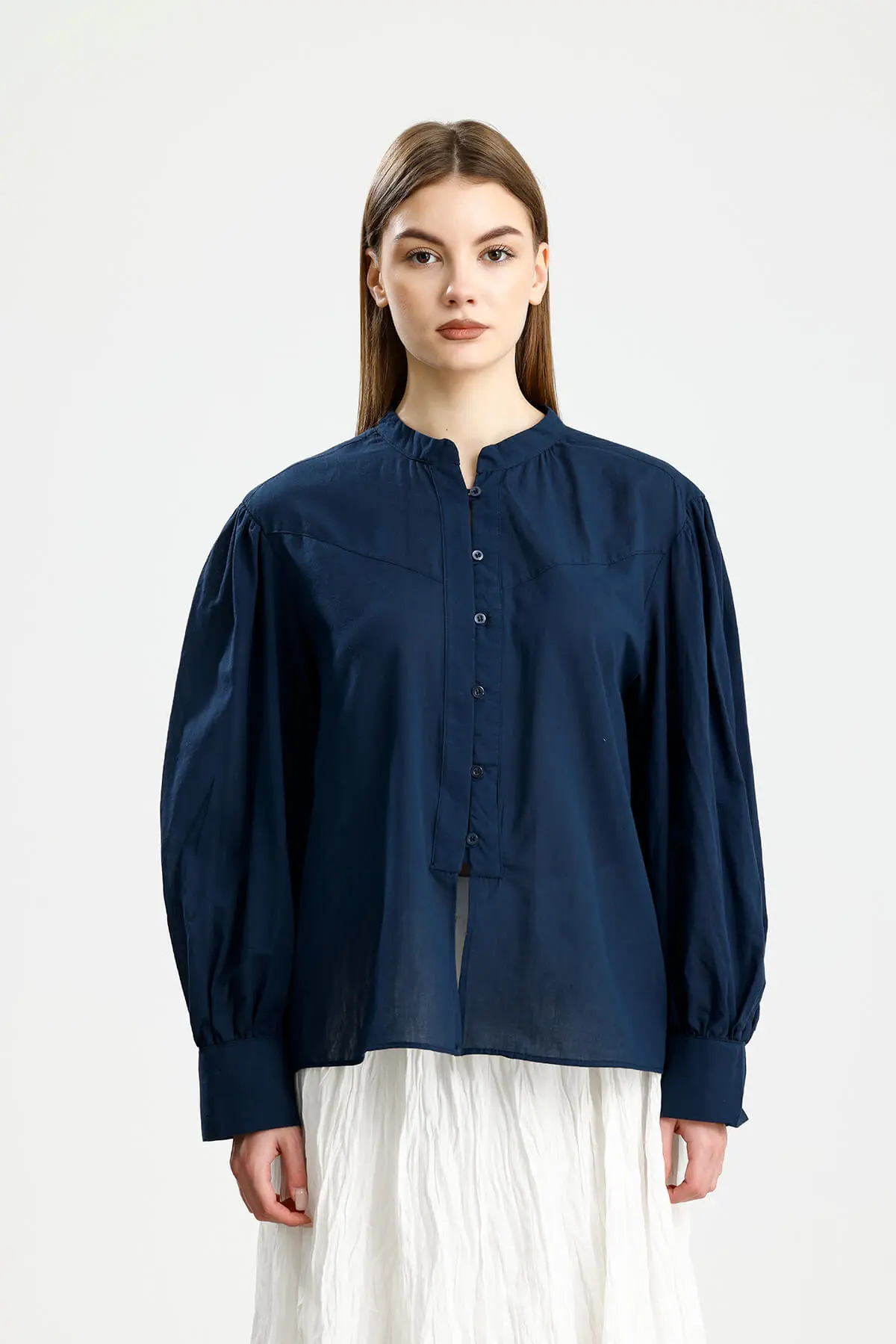 BÜZGÜ DETAYLI PAMUKLU GÖMLEK LACİVERT - 1